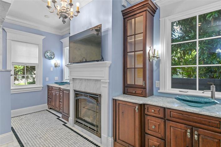 Image No.34-4 Bed Property for sale