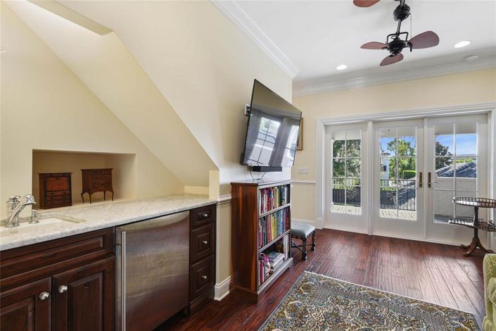 Image No.37-4 Bed Property for sale