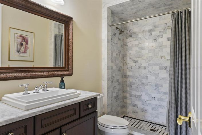 Image No.39-4 Bed Property for sale