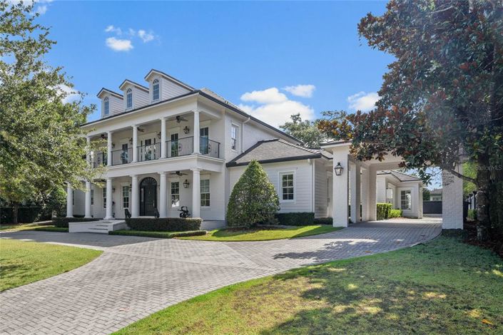 Image No.4-4 Bed Property for sale