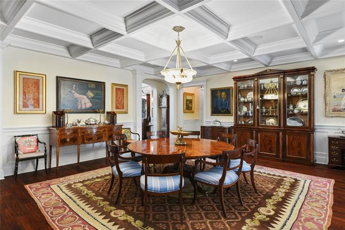 Image No.9-4 Bed Property for sale