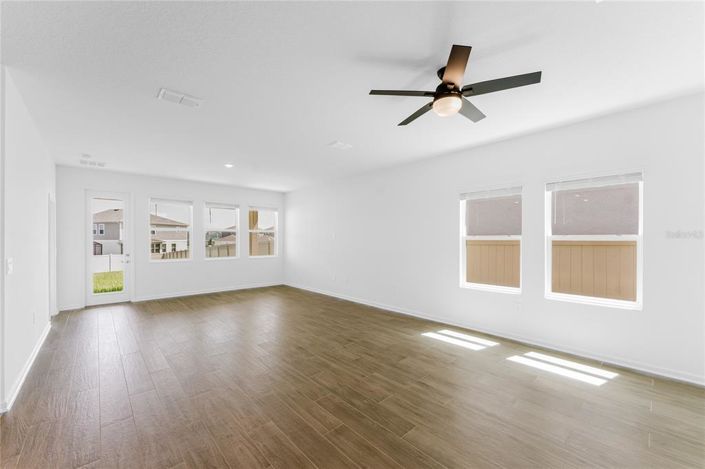 Image No.22-4 Bed Property for sale