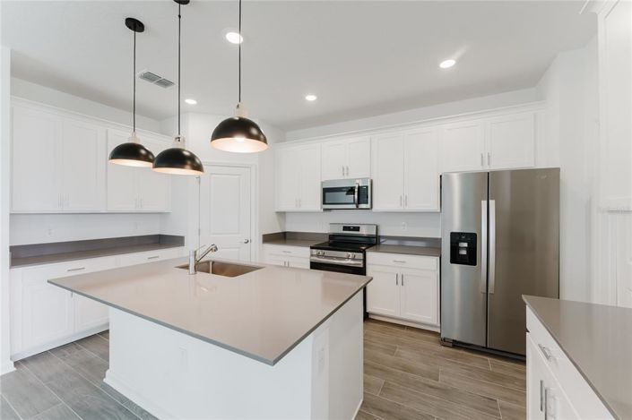 Image No.33-4 Bed Property for sale