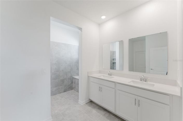 Image No.38-4 Bed Property for sale