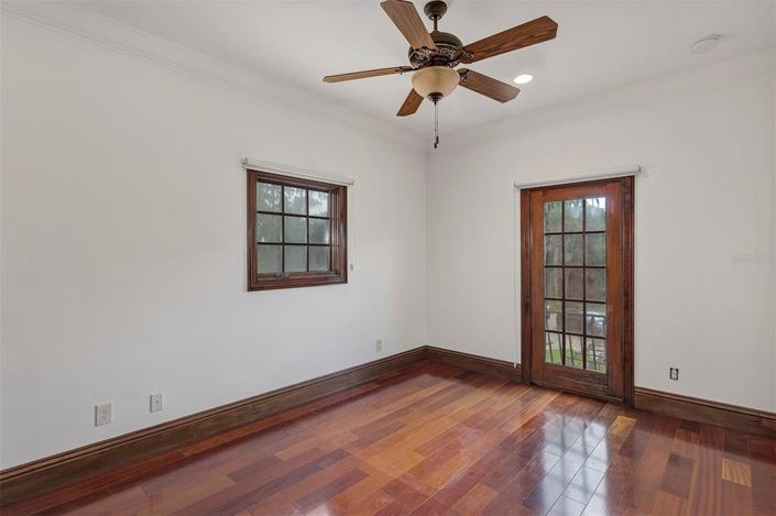 Image No.49-5 Bed Property for sale