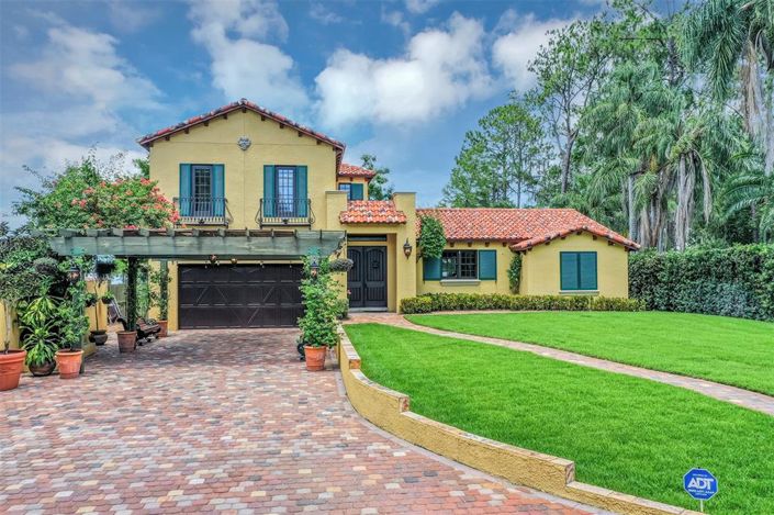 Image No.67-5 Bed Property for sale