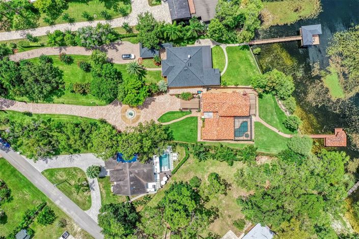 Image No.69-5 Bed Property for sale