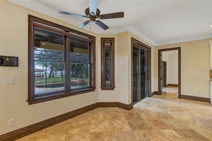 Image No.78-5 Bed Property for sale