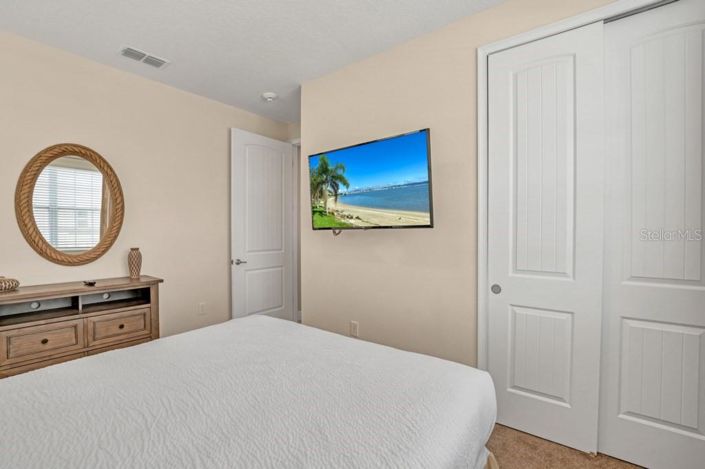 Image No.32-8 Bed Property for sale