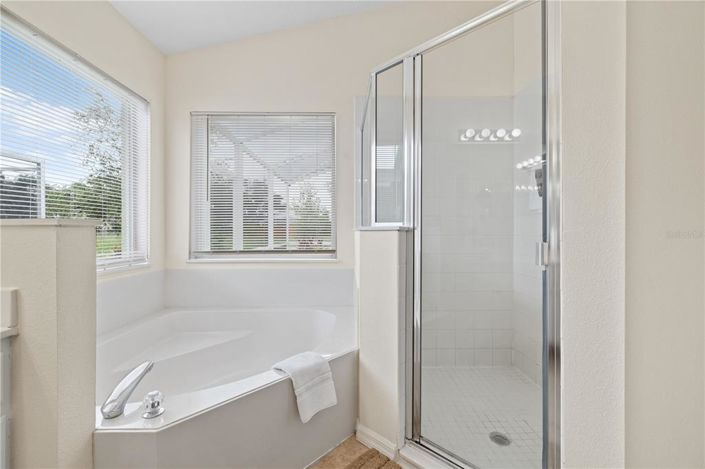 Image No.35-4 Bed Property for sale