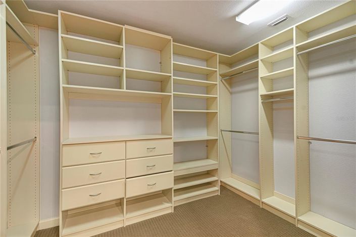 Image No.27-3 Bed Property for sale