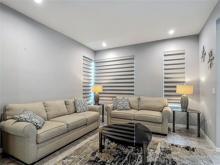 Image No.10-4 Bed Property for sale