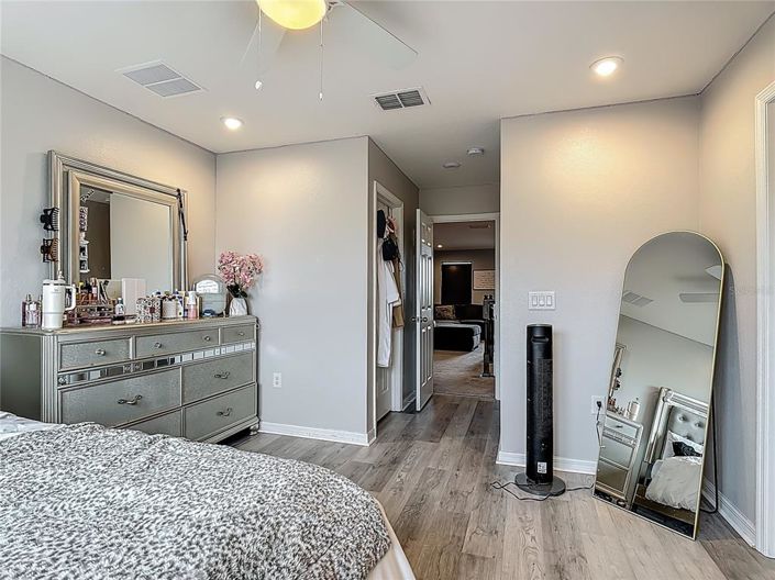 Image No.28-4 Bed Property for sale