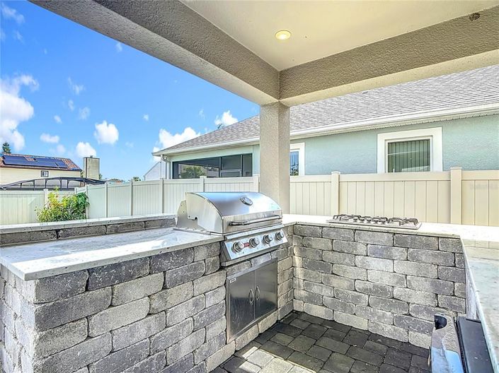 Image No.68-4 Bed Property for sale