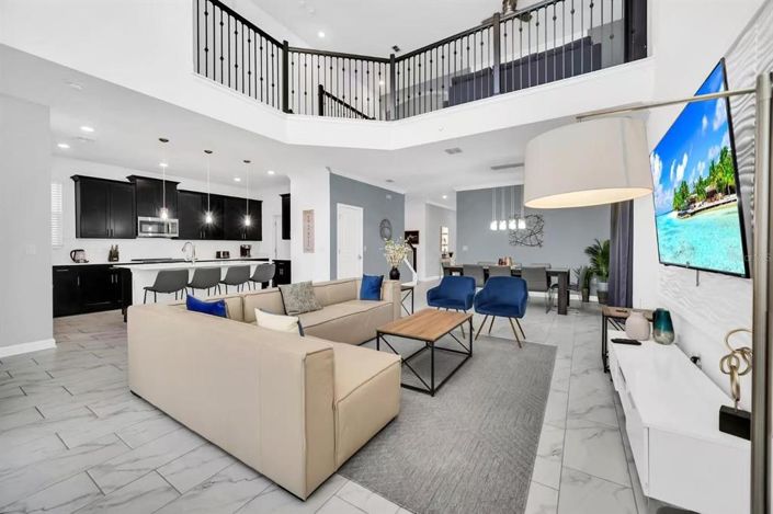 Image No.2-5 Bed Property for sale