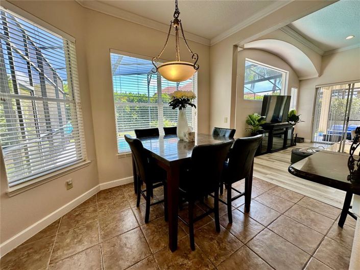 Image No.11-4 Bed Property for sale