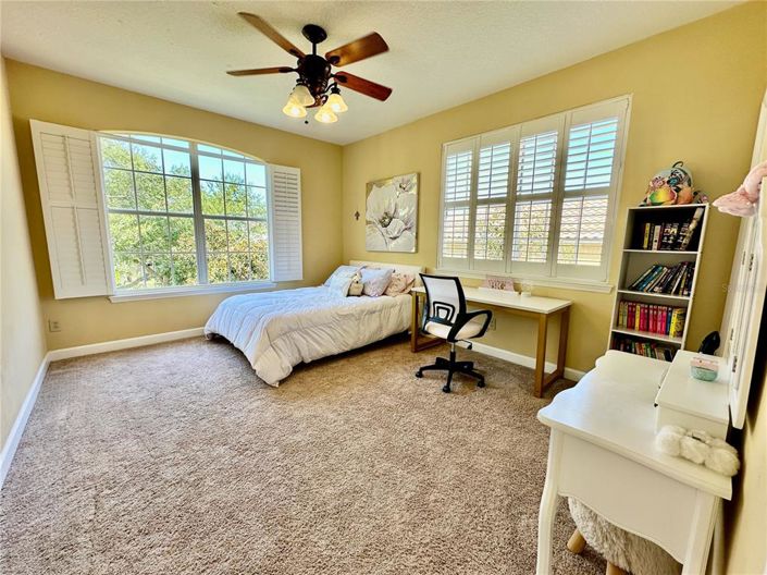 Image No.28-4 Bed Property for sale