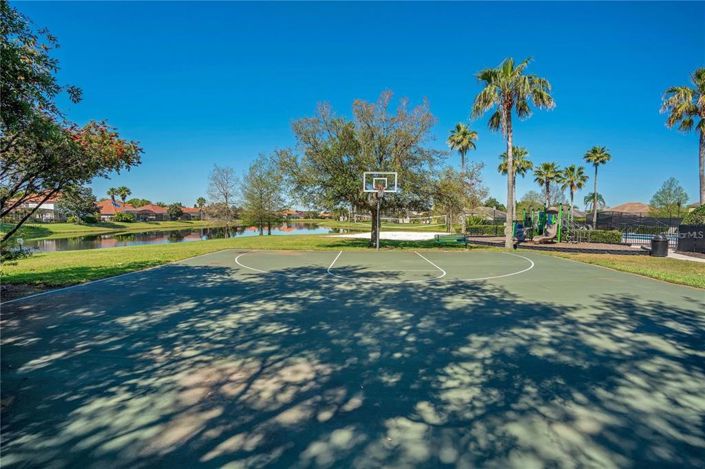 Image No.41-4 Bed Property for sale