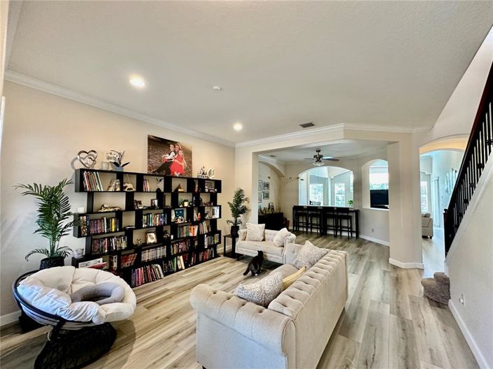 Image No.6-4 Bed Property for sale