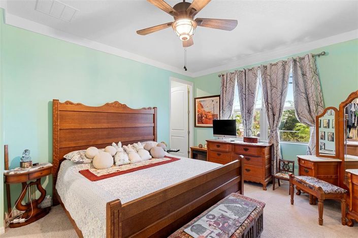 Image No.35-2 Bed Property for sale