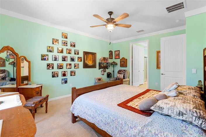 Image No.36-2 Bed Property for sale