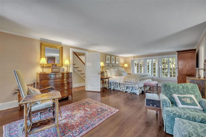 Image No.23-6 Bed Property for sale