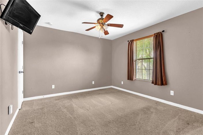 Image No.22-5 Bed Property for sale