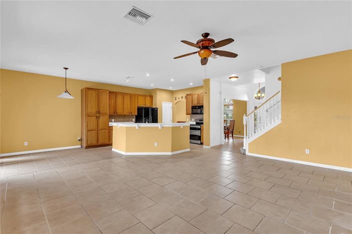 Image No.5-5 Bed Property for sale