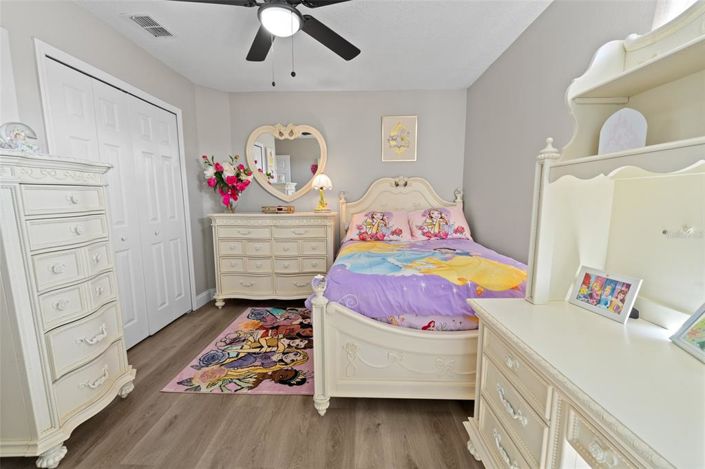 Image No.30-6 Bed Property for sale