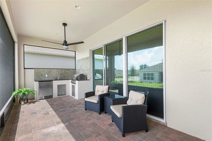 Image No.19-3 Bed Property for sale