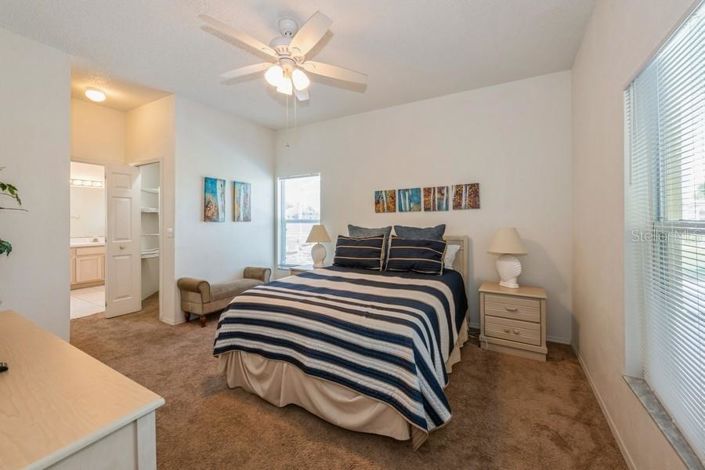 Image No.19-3 Bed Property for sale