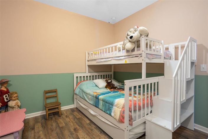 Image No.12-3 Bed Property for sale