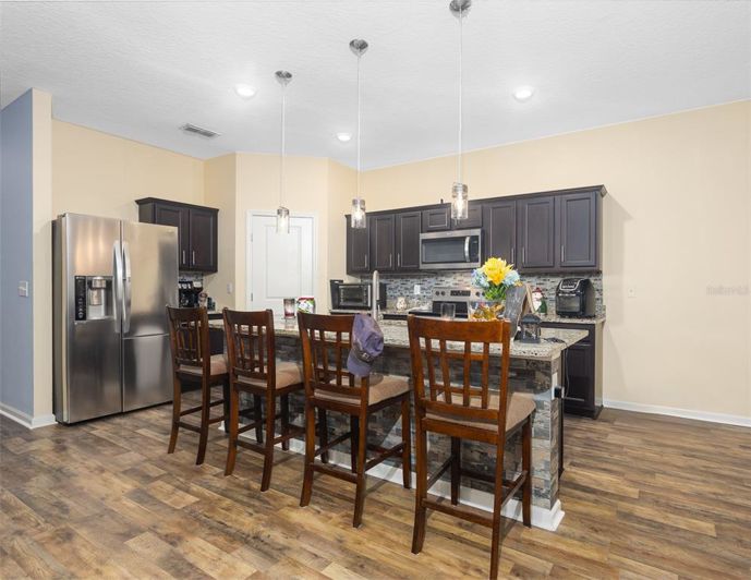 Image No.14-3 Bed Property for sale