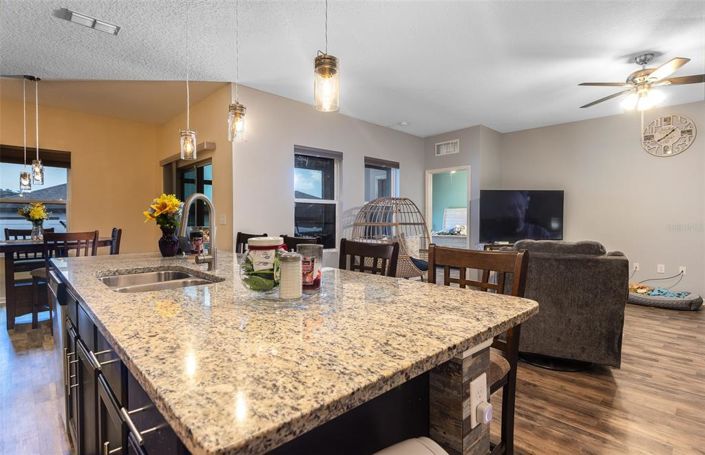 Image No.17-3 Bed Property for sale