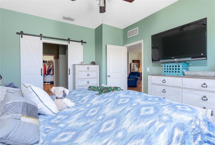 Image No.22-3 Bed Property for sale