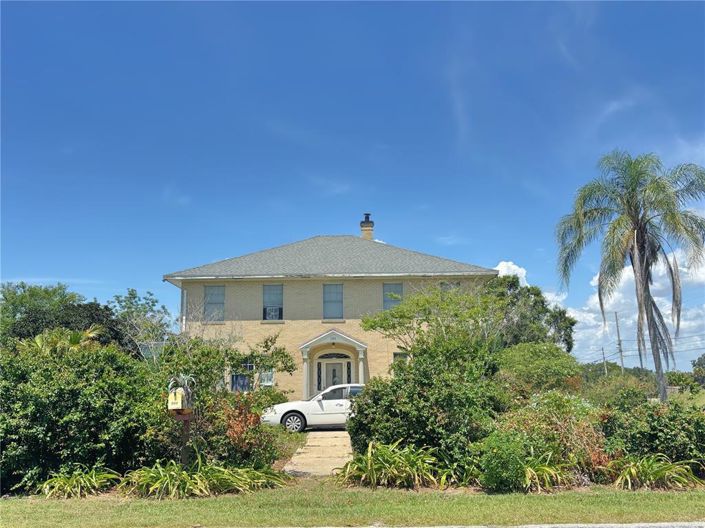 Image No.1-4 Bed Property for sale