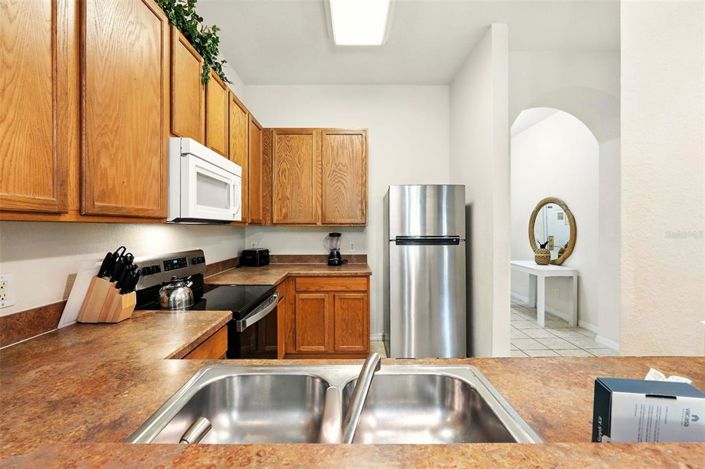 Image No.10-3 Bed Property for sale