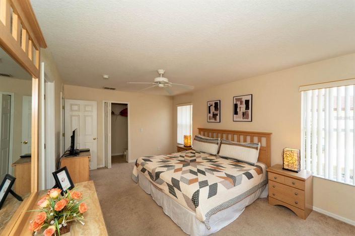 Image No.19-4 Bed Townhouse for sale