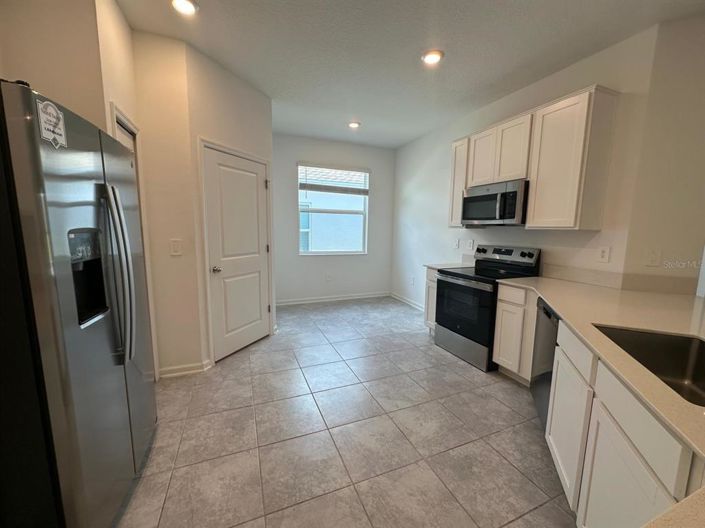 Image No.15-4 Bed Property for sale