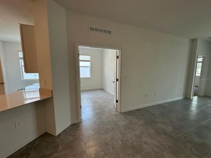 Image No.25-4 Bed Property for sale