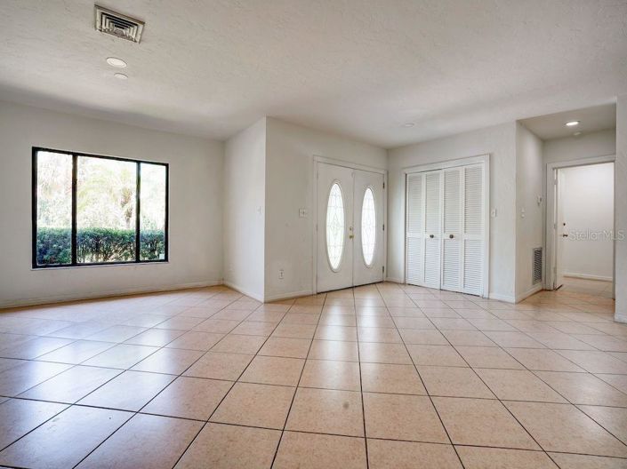 Image No.11-3 Bed Property for sale