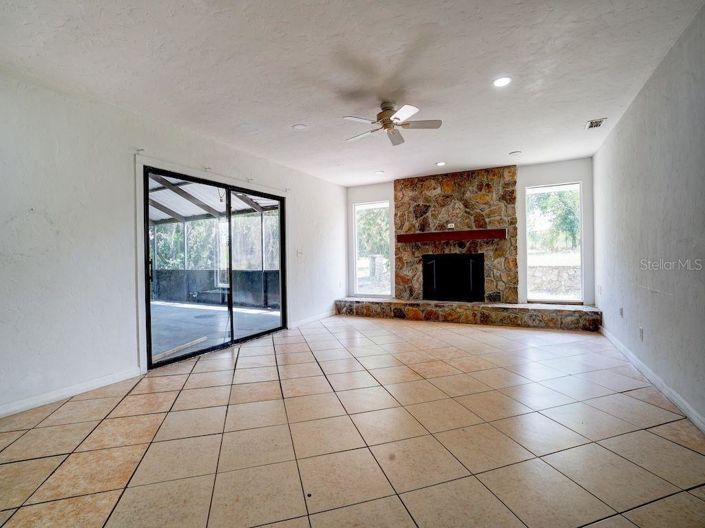 Image No.15-3 Bed Property for sale