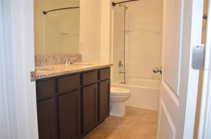 Image No.19-4 Bed Property for sale