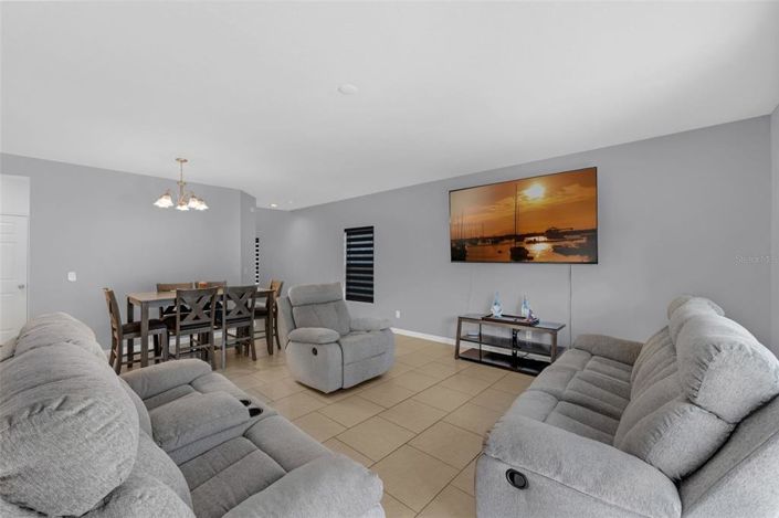 Image No.7-4 Bed Property for sale