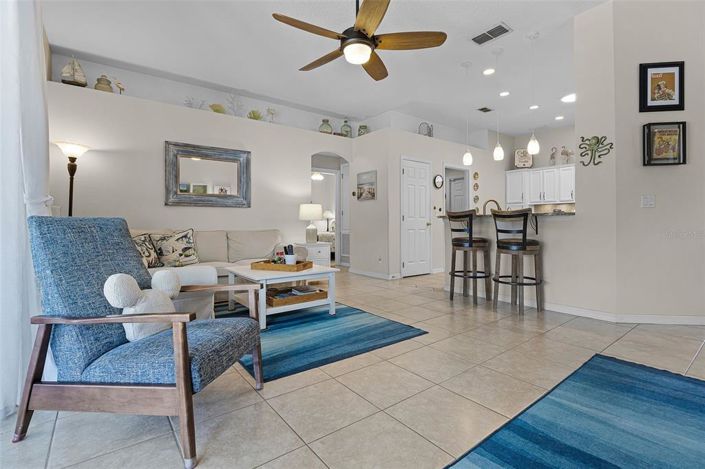 Image No.12-4 Bed Property for sale