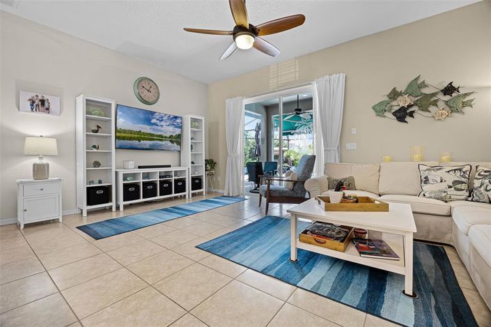 Image No.13-4 Bed Property for sale