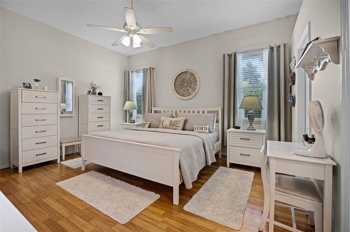 Image No.20-4 Bed Property for sale