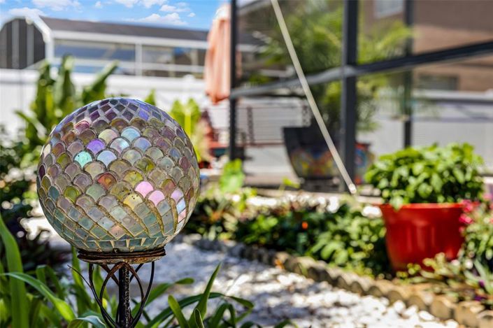 Image No.56-4 Bed Property for sale