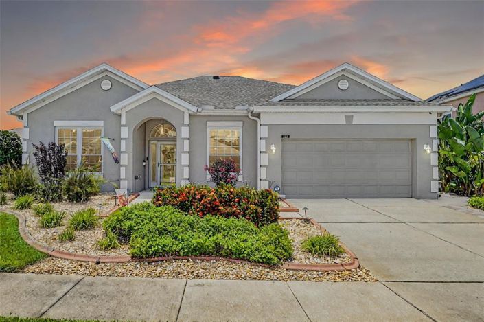 Image No.76-4 Bed Property for sale