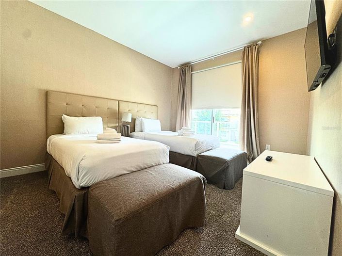 Image No.38-4 Bed Townhouse for sale